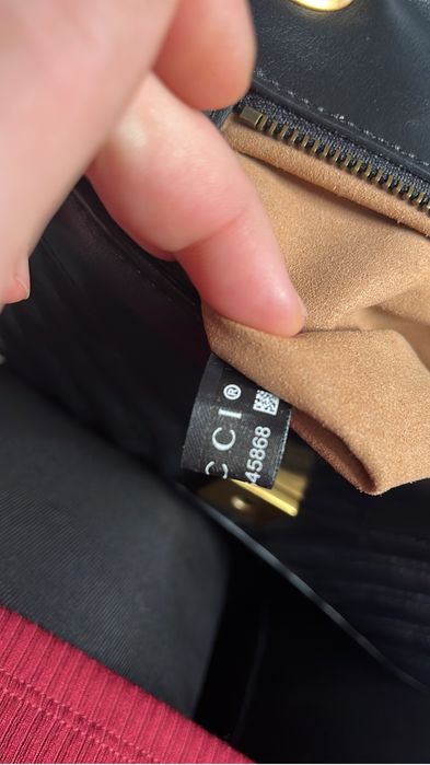 Genta gucci detalii in privat