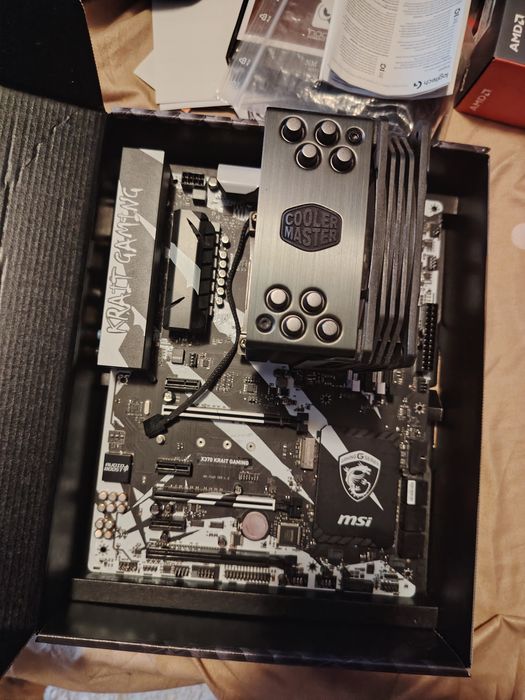 Kit Placa de baza MSI X370 KRAIT Gaming + Procesor AMD Ryzen 5 1600x 3