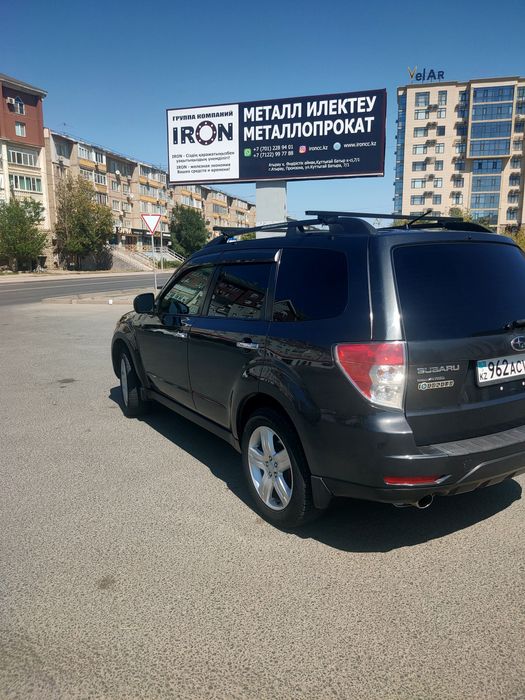 Субару форестер.