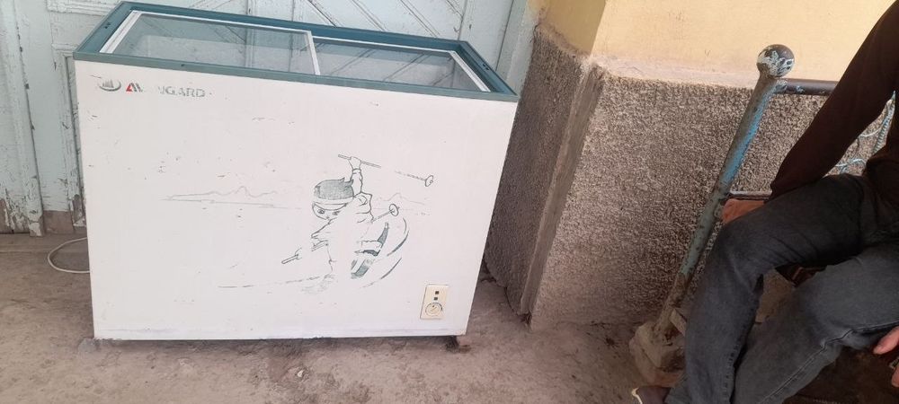 Морозилник сотилади