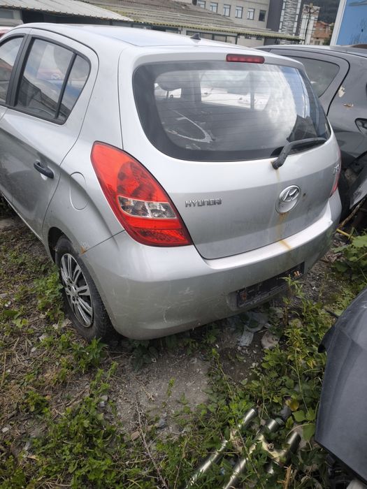 Хюндай i20 На части