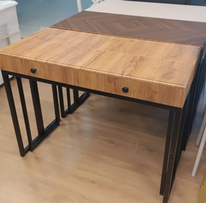 Продам стол консоль-трансформер новый мдф