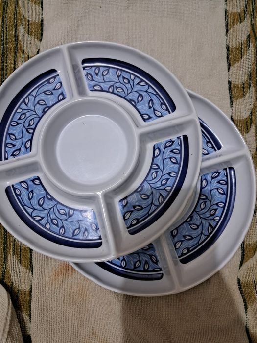 Продаю чайные сервисы,сахорницы,кувшин для воды,пепельницы