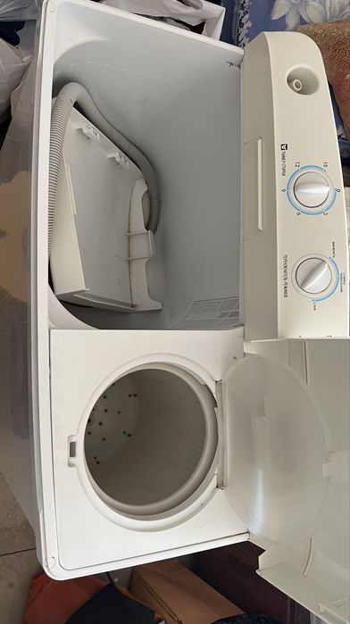 Продам стиральную машинку полуавтомат