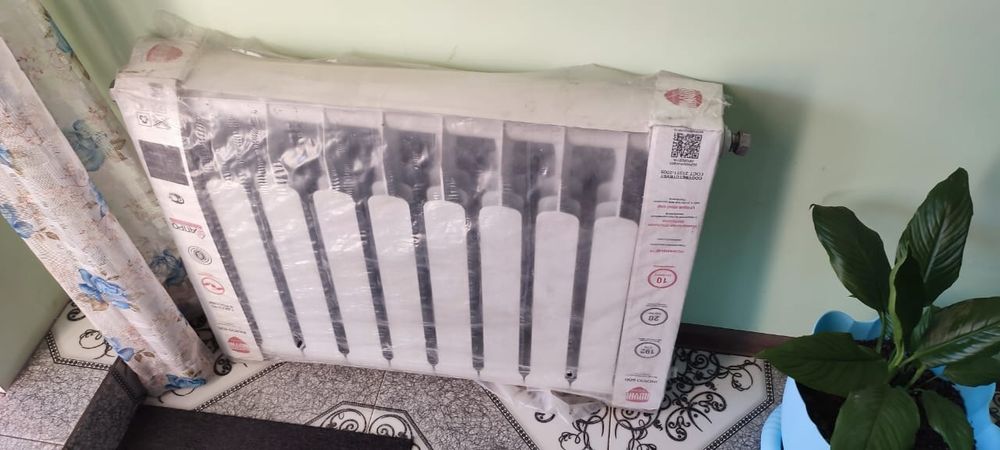 Продам радиатор новый