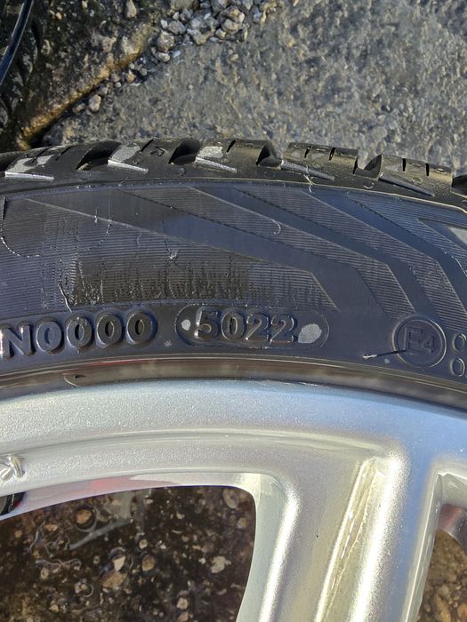 Джанти 18 цола за VW + всесезонни гуми Vredestein с Dot22