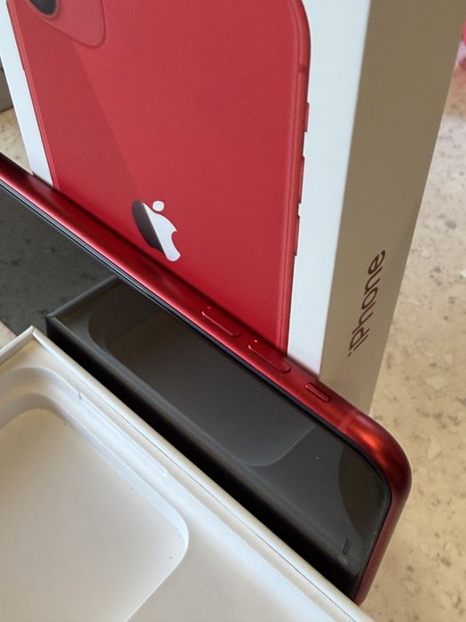 Iphone 11 Red product 64gb