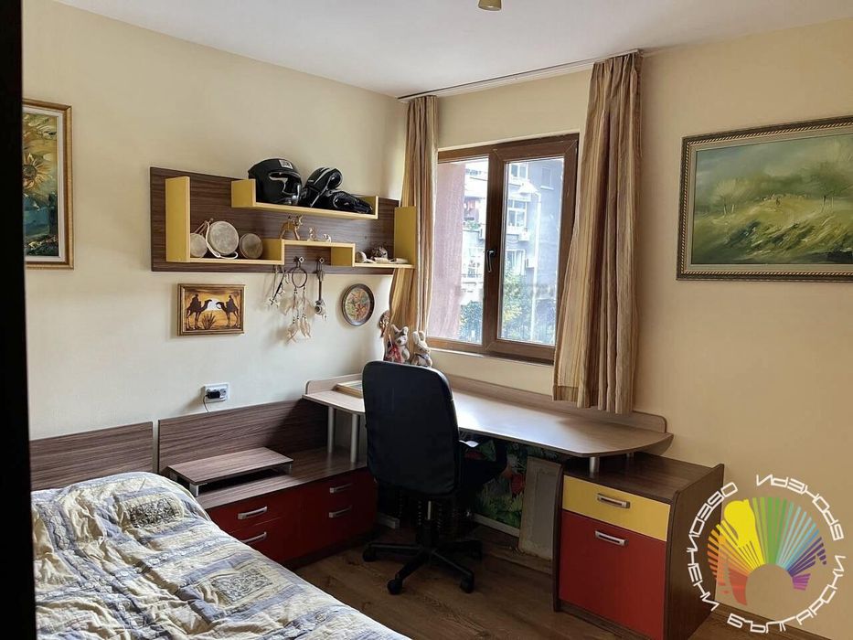 Дава се под наем Многостаен апартамент в Бургас, Лазур - 120 кв.м за 1000 € - Снимка #13