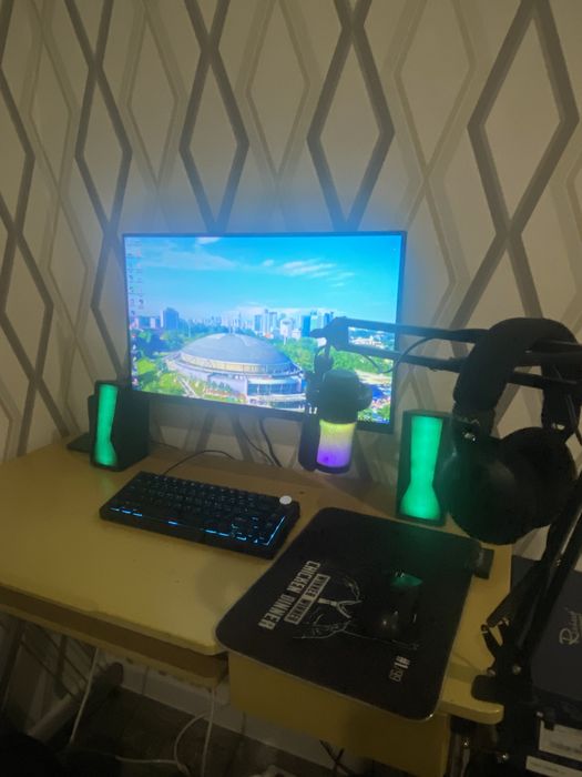 Игровой компьютер , тянет все современные игры , полный setup.