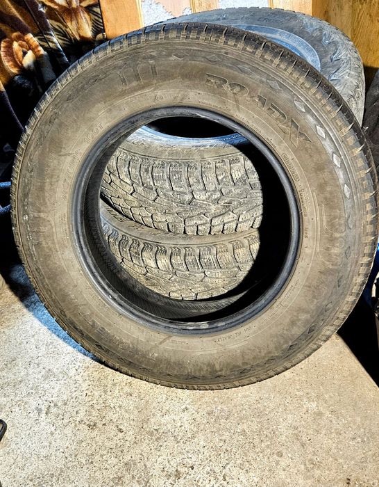 Шины б/у две штуки