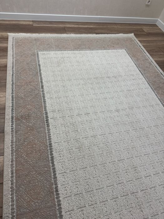 Ковры размер 2,5/5 и 2/3