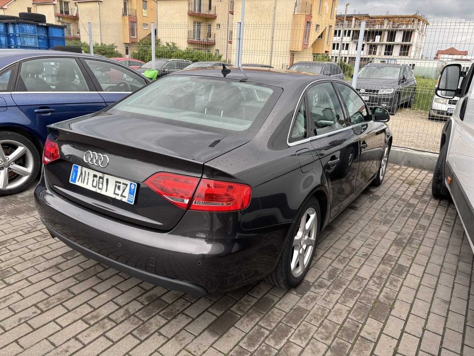 Dezmembrari dezmembrez Audi A4 Berlina 1.8 TFSI cod motor CDH