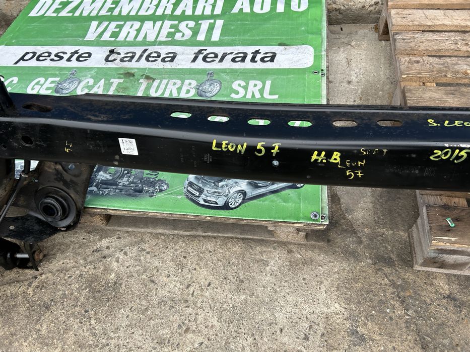 Punte spate Seat Leon 5F hatchback