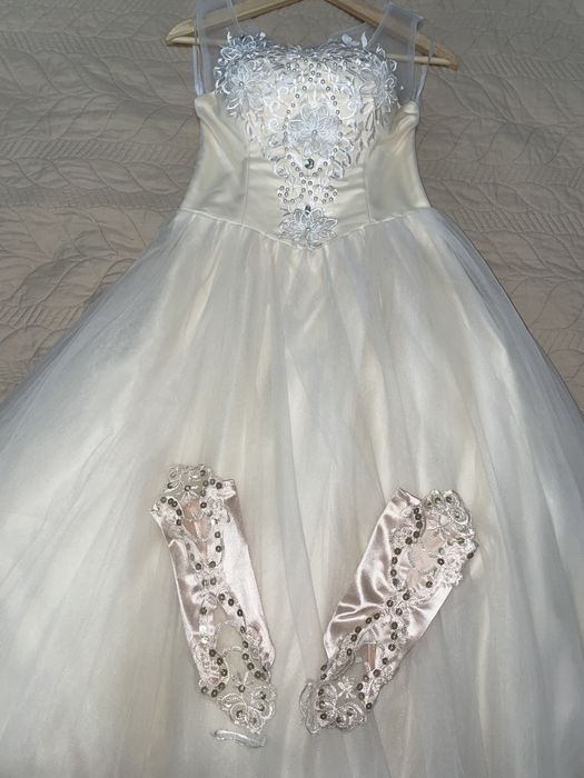 Свабедное платье