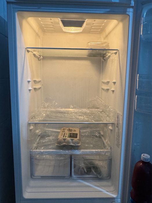 Холодильник Indesit
