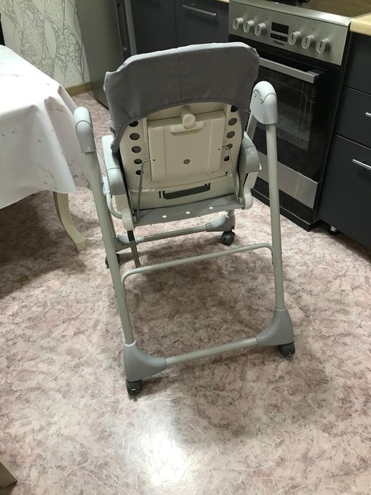 Стульчик для кормления ребёнка