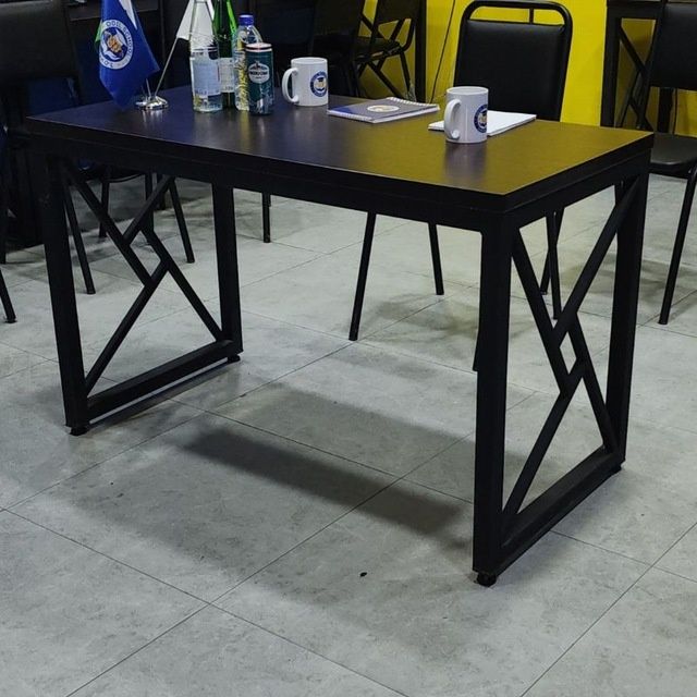 письменный стол лофт для офисов и дома