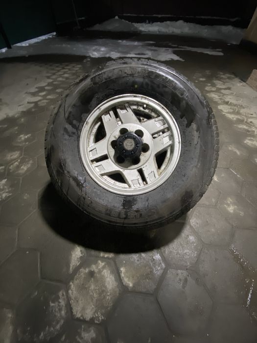 Продаю шины Без диски