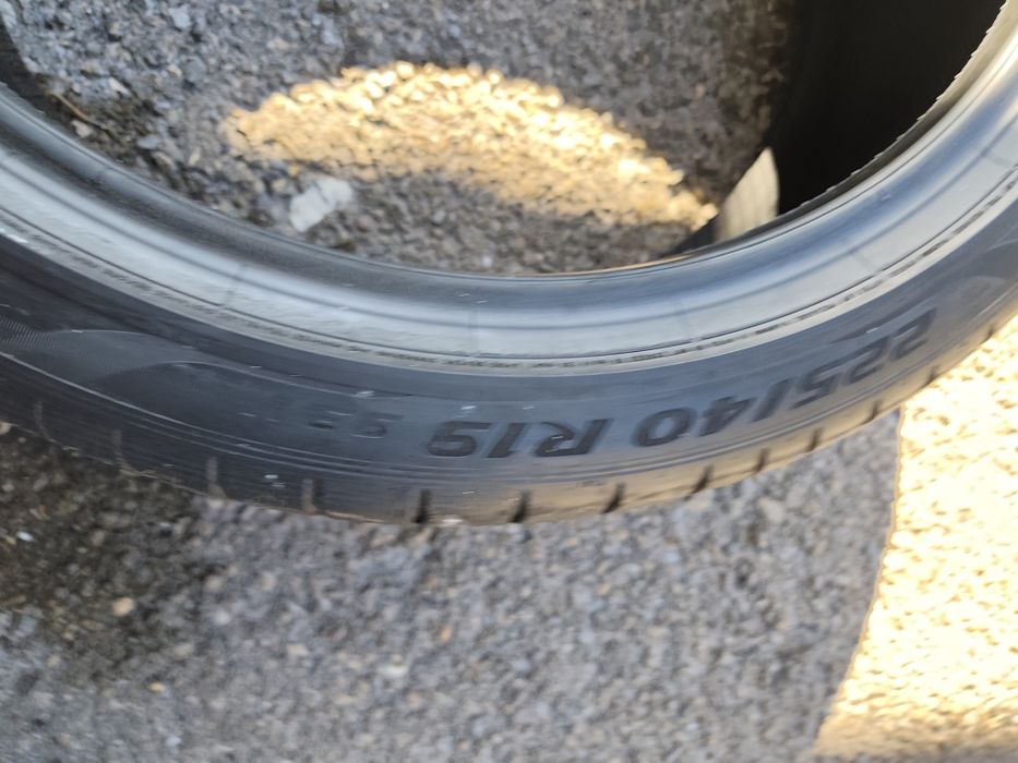 225/40/19" 2бр Pirelli p zero Rft, dot3520,7mm
