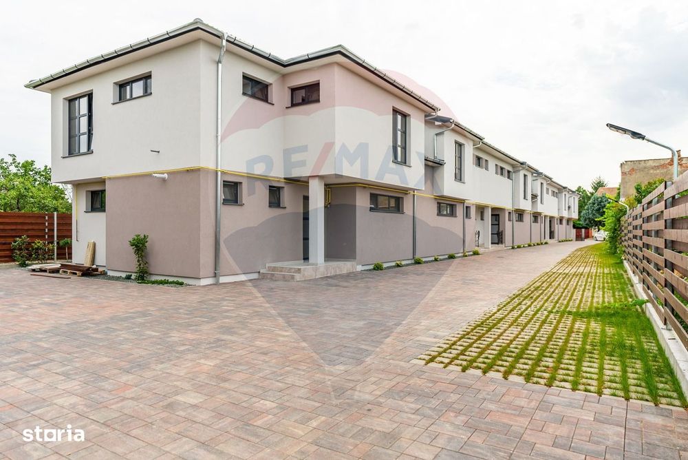 Casa într-un complex nou de 6 case înșiruite, 4 camere zona centrala