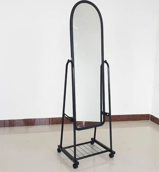 Напольное зеркало