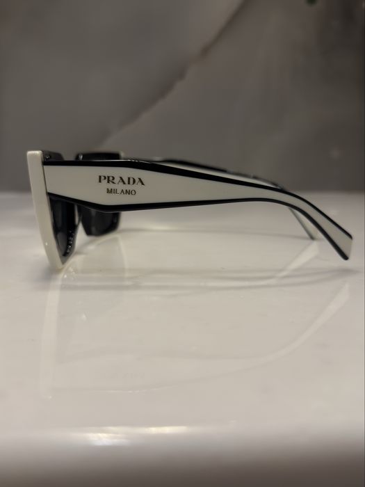 Слънчеви очила PRADA