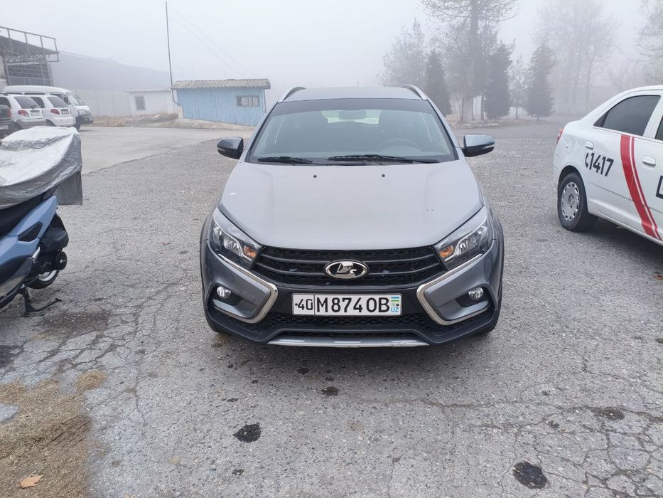 Сотилади Lada vesta sw cross