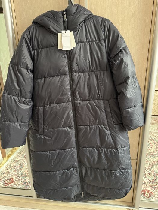 Продам Новую куртку Calvin Klein
