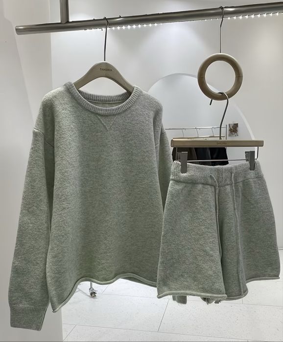 Продам теплый костюм