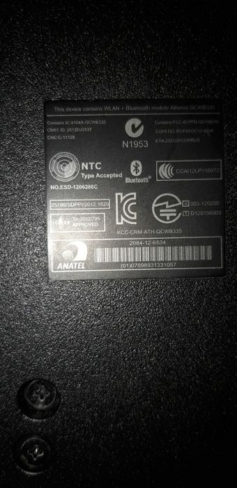 Продавам лаптоп ACER  Aspire  E1