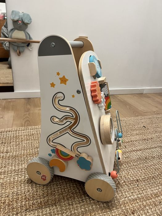 Premergator interactiv din lemn