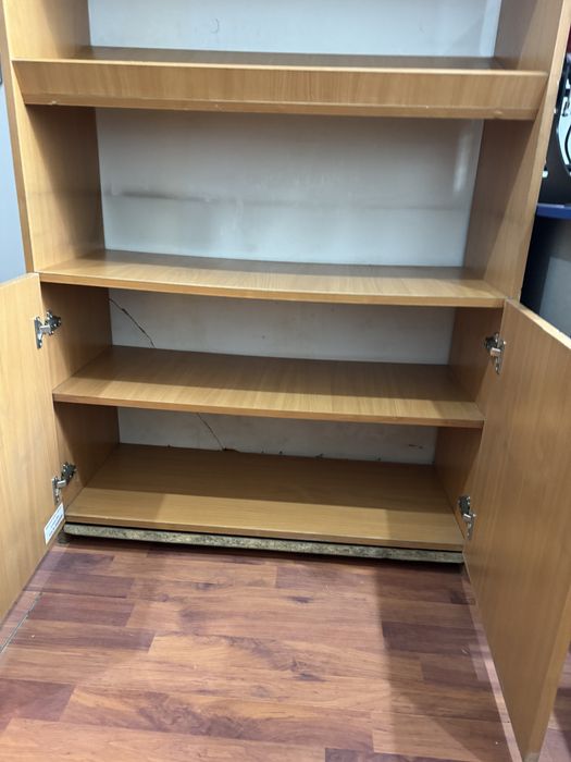 Продам шкаф офисный