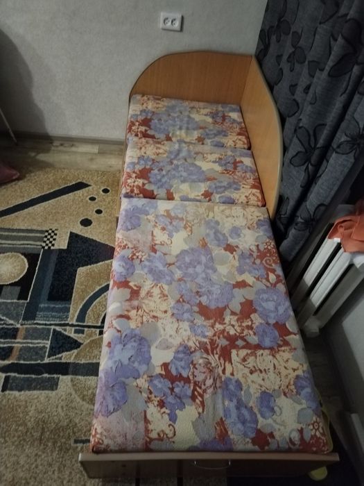 Продам. Продам подростковый   диван.