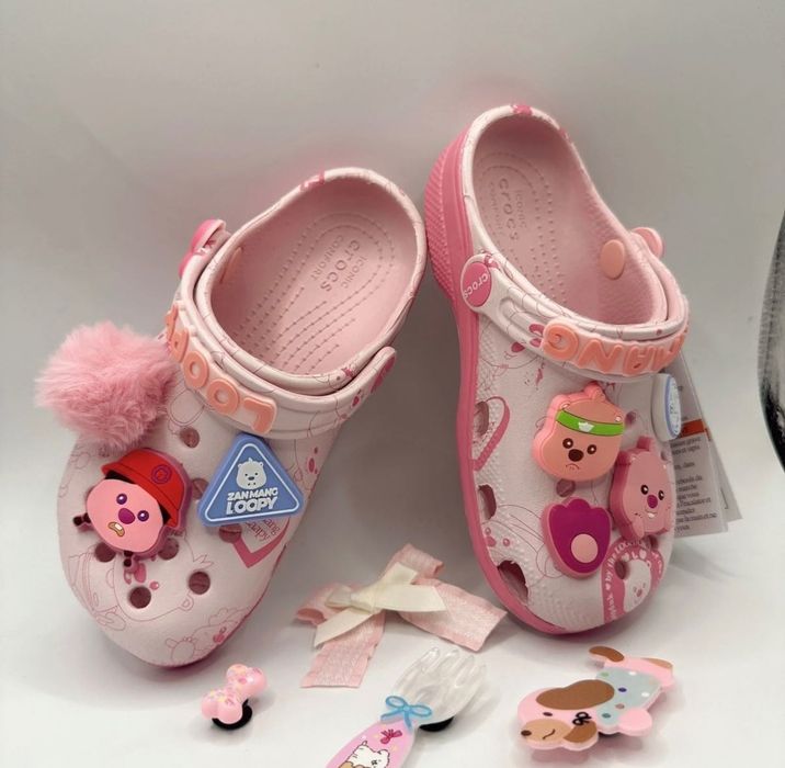 Классная , нежная моделька crocs