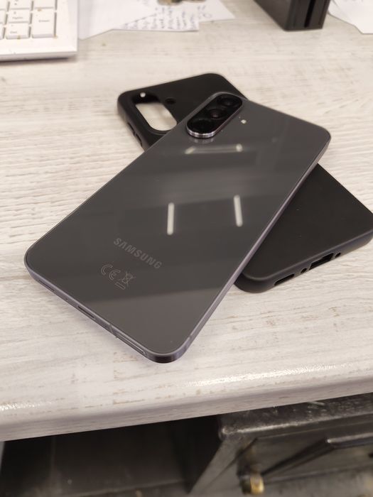 Самсунг А56 128 ГБ.