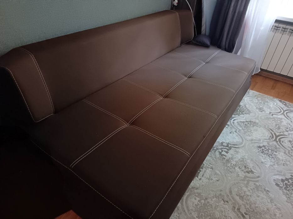 Продам б/у диван софа