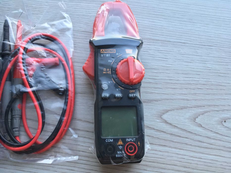 clampmetru multimetru pana la 600 V, nou