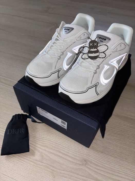 Dior B30 white colorway