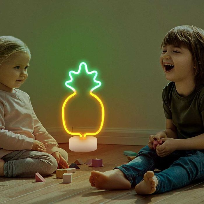 Neon Pineapple Light Неонови LED светлини
