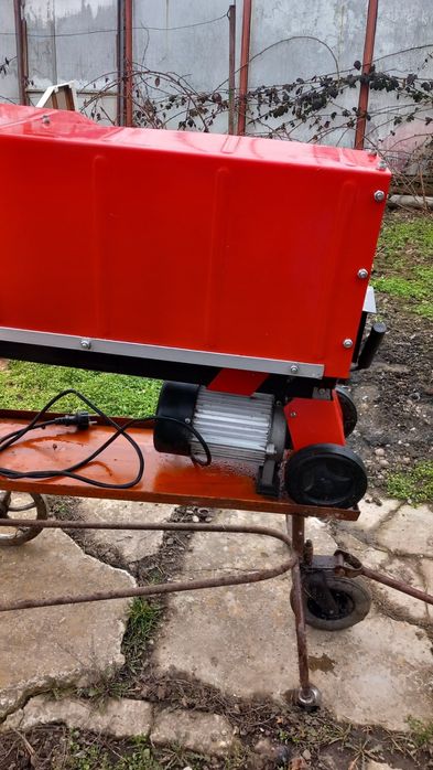 Хидравлична цепачка за дърва