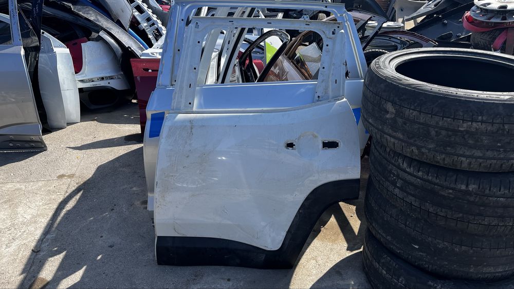 Предна лява и задна дясна и задна лява врата Jeep Renegade 2015-2023