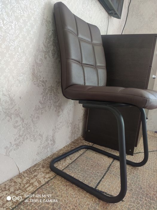 Продам офисный стул