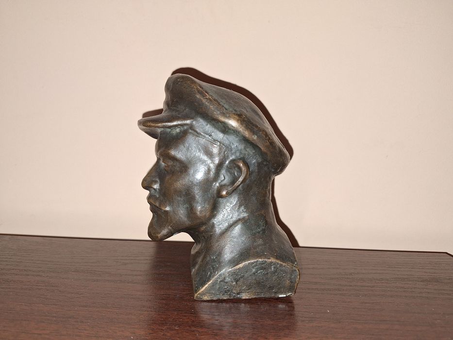 Антикварна статуетка на Ленин