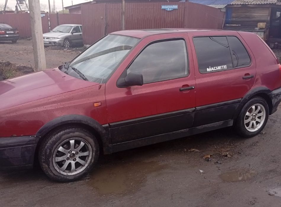 Продам гольф 3. 1.8