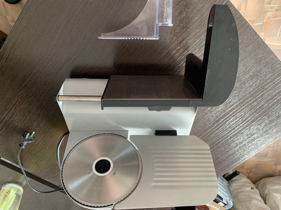 Слайсер хлеборезка