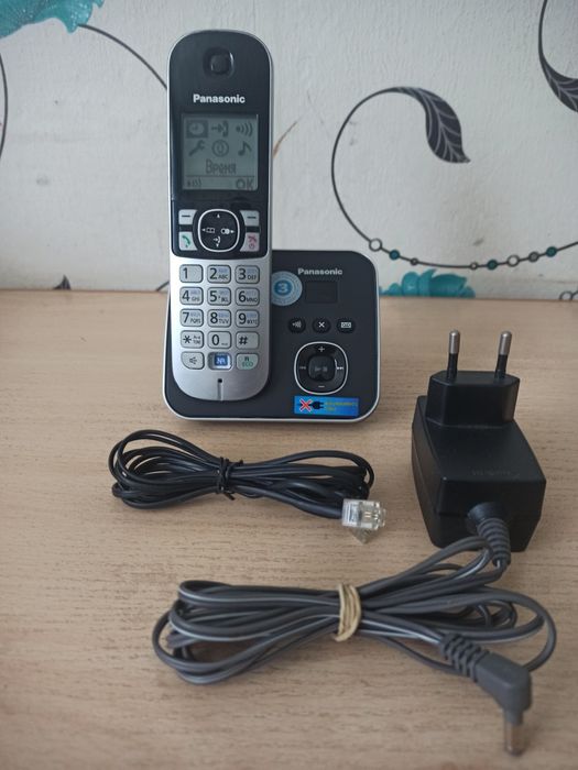 Радиотелефон Panasonic.