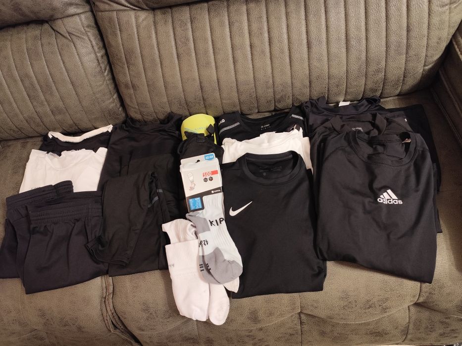 Футболни екипи 12-15год.