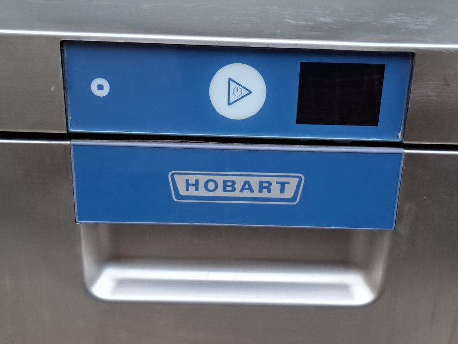 Професионална съдомиялна машина Hobart FXSTD-10B