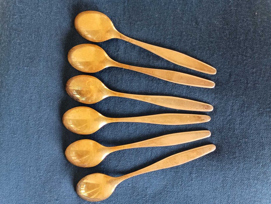 Новые Позолоченные мельхиоровые чайные ложки .