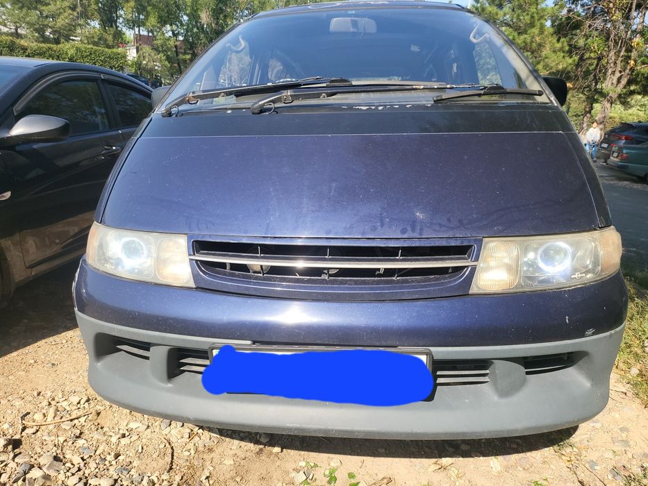 Toyota Lusida фары